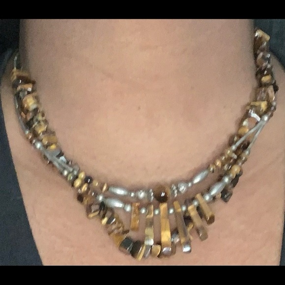 Silver screw in necklace, the other necklace fits over your head. Pre-owned - Picture 5 of 6